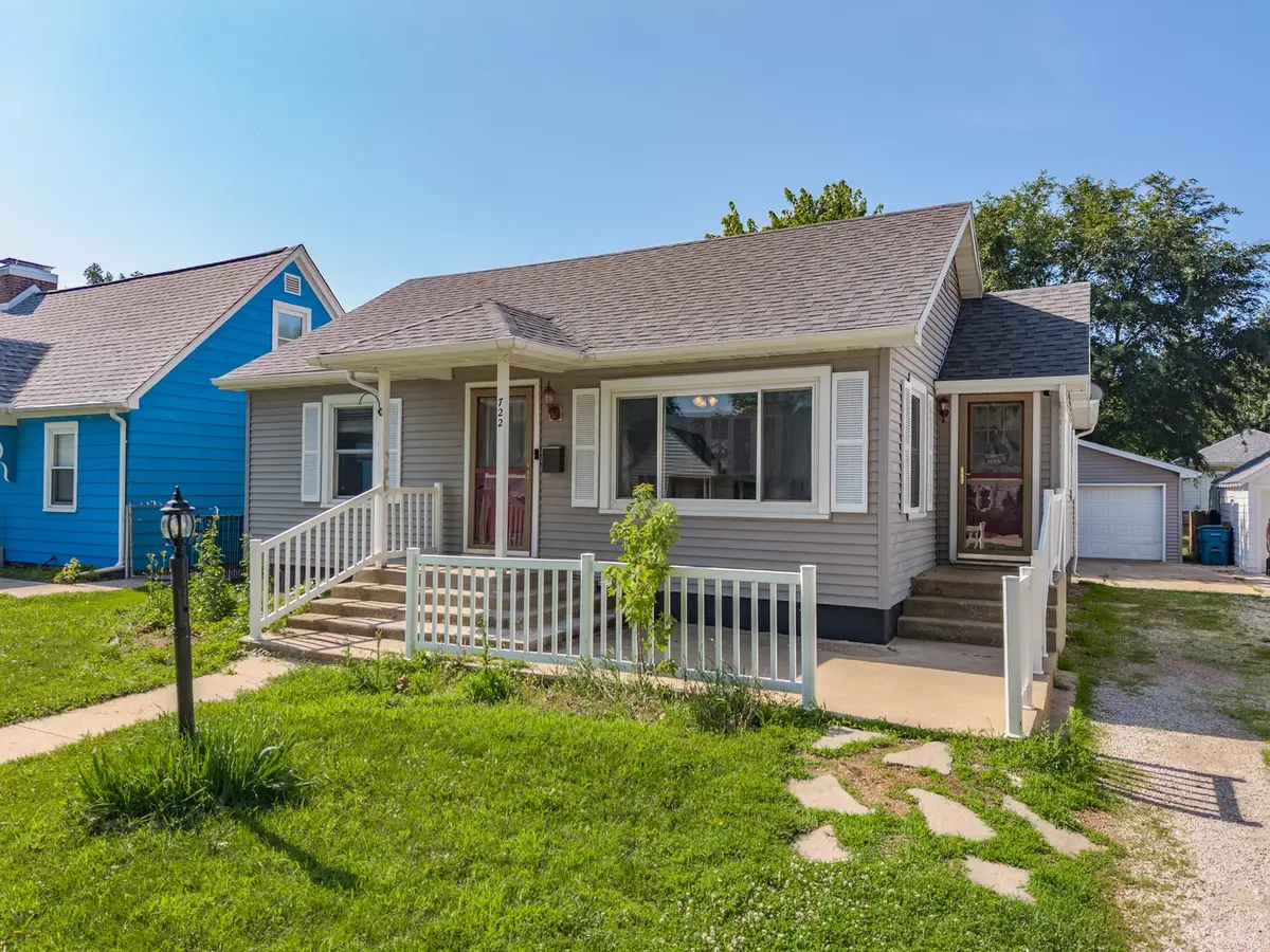 722 W Moulton Street, Pontiac, IL 61764 - #1