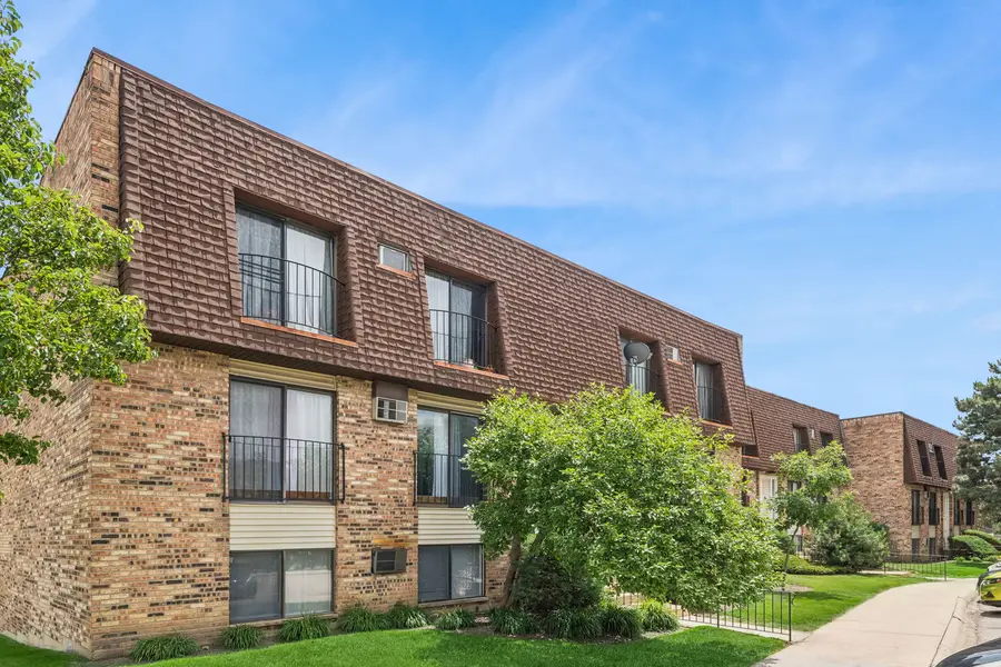 175 N Waters Edge Drive #201, Glendale Heights, IL 60139 - #2