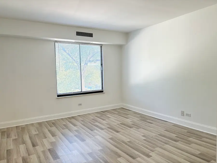 1415 E Central Road #203A, Arlington Heights, IL 60005 - #3