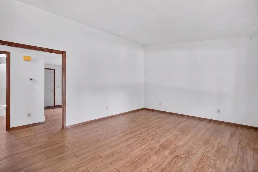 417-419 Jackson Street, Genoa, IL 60135 - #3