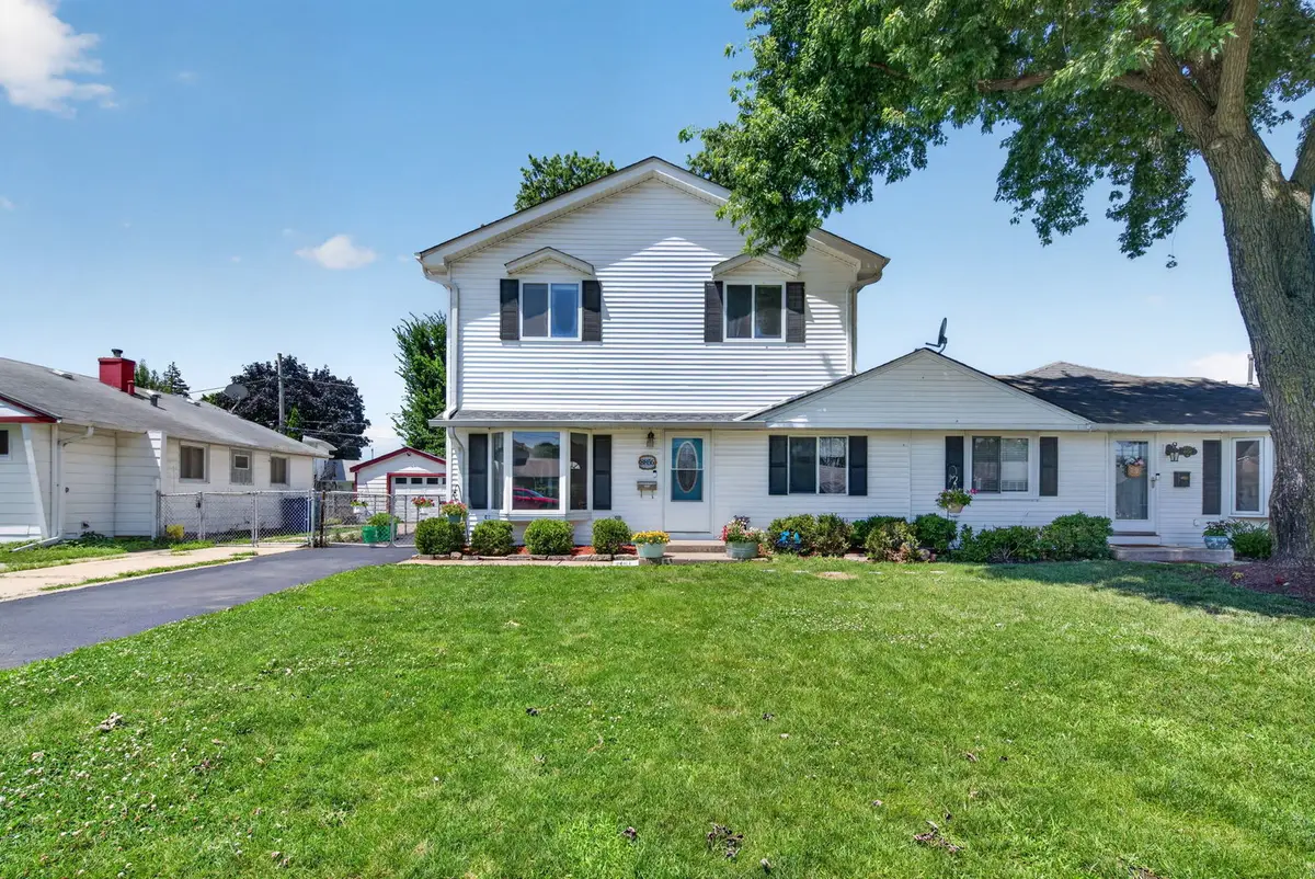 8856 S Komensky Avenue, Hometown, IL 60456 - #1