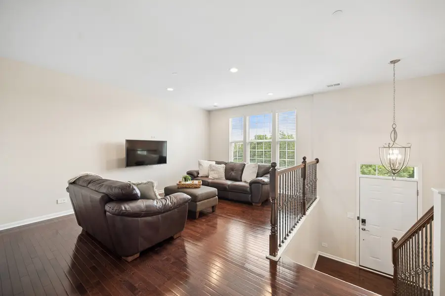 2116 Saipan Drive, Glenview, IL 60026 - #3