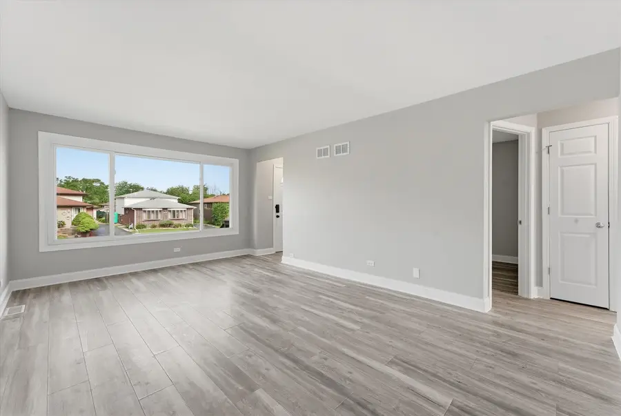 18045 Birch Avenue, Country Club Hills, IL 60478 - #2