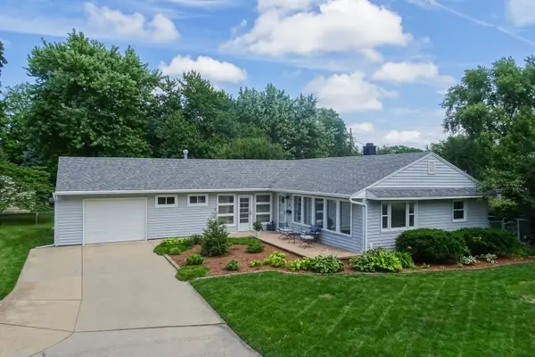 4 Woodruff Drive, Bloomington, IL 61701