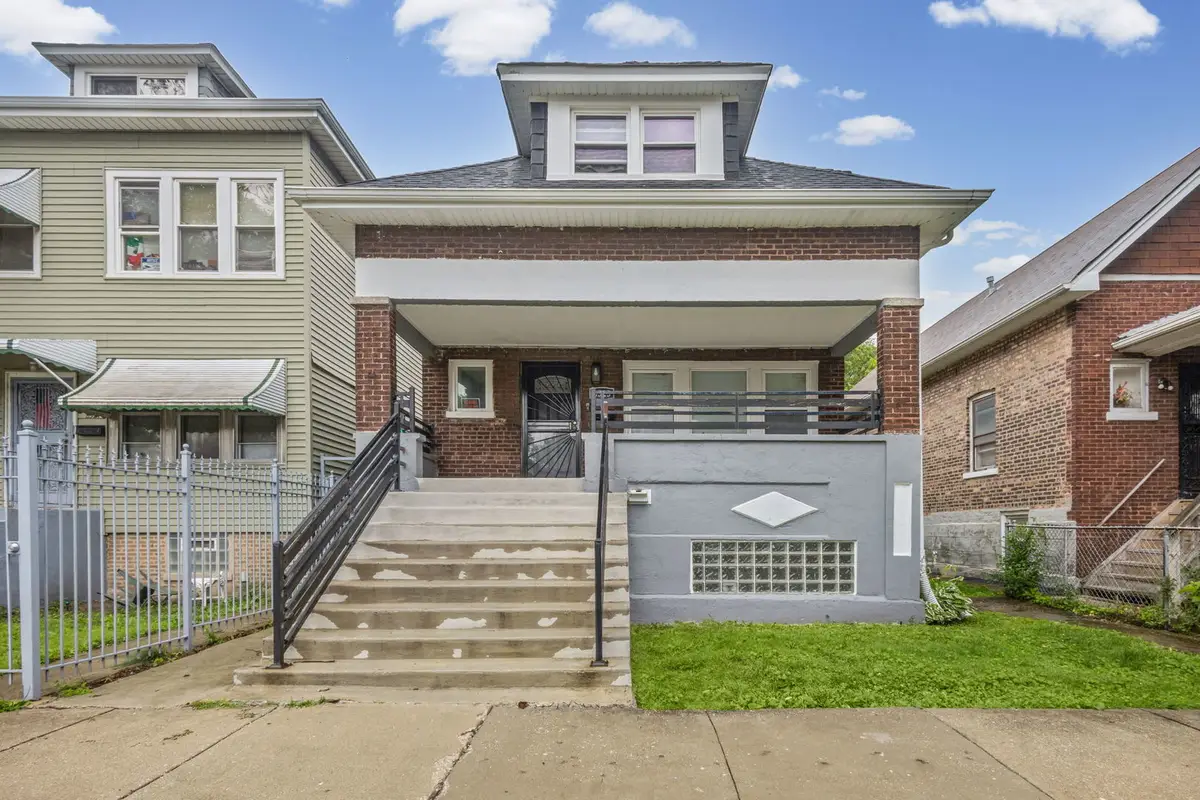8523 S Colfax Avenue, Chicago, IL 60617 - #1