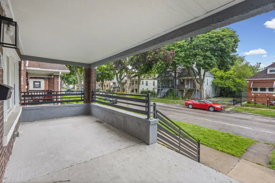 8523 S Colfax Avenue, Chicago, IL 60617 - #2