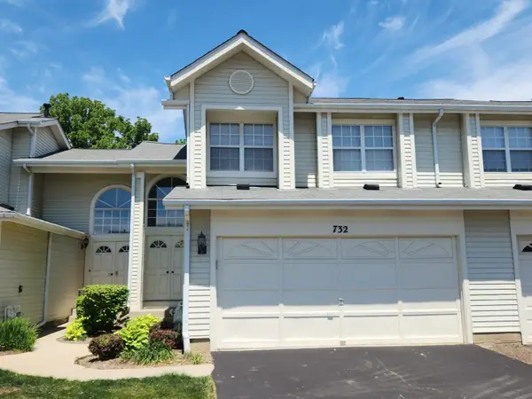 732 Sturnbridge Lane, Schaumburg, IL 60173