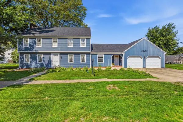 415 S Spruce Street, Arthur, IL 61911