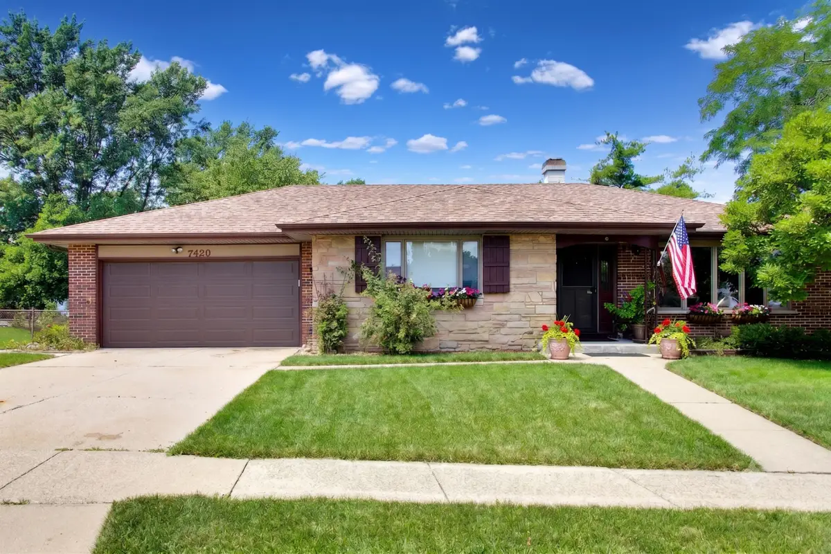 7420 Gladiola Avenue, Hanover Park, IL 60133 - #1