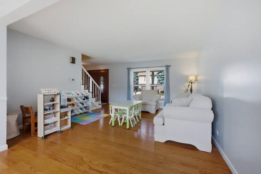 953 Moccasin Court, Carol Stream, IL 60188 - #3