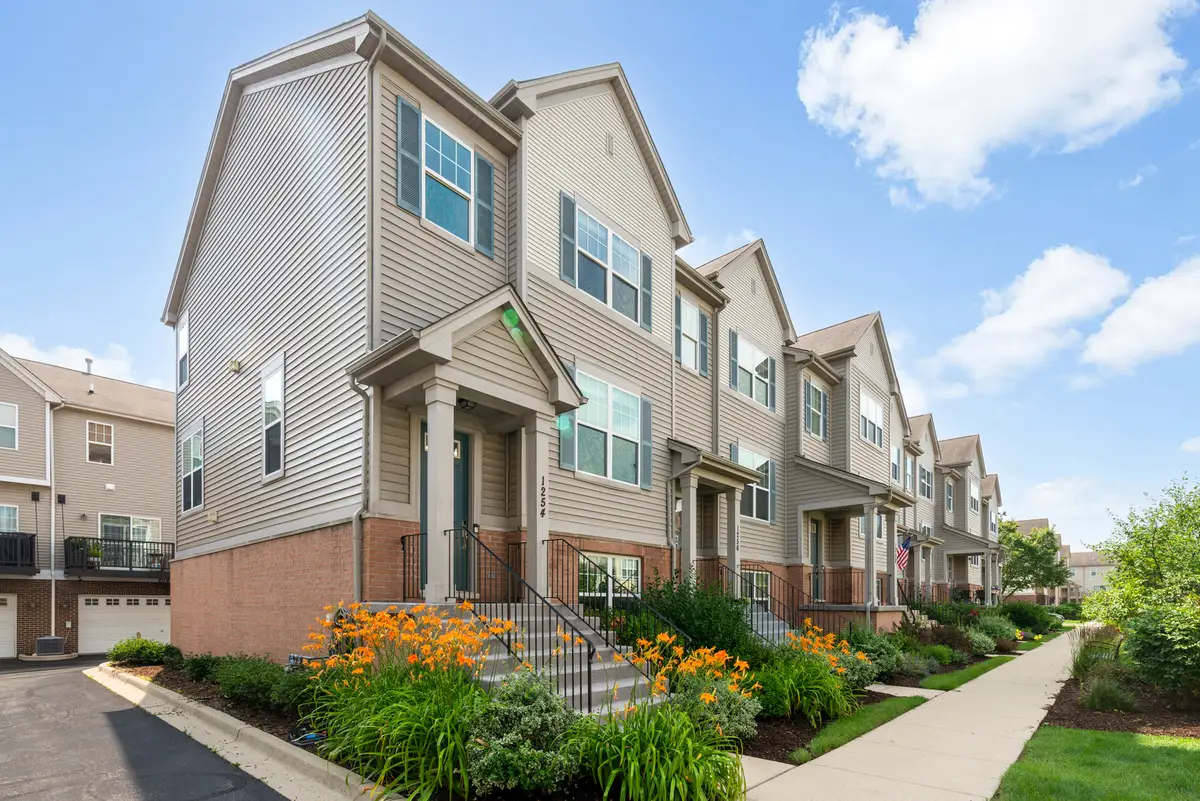 1254 Evergreen Avenue, Des Plaines, IL 60016 - #1