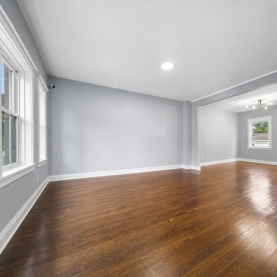7005 S Eberhart Avenue, Chicago, IL 60637 - #3