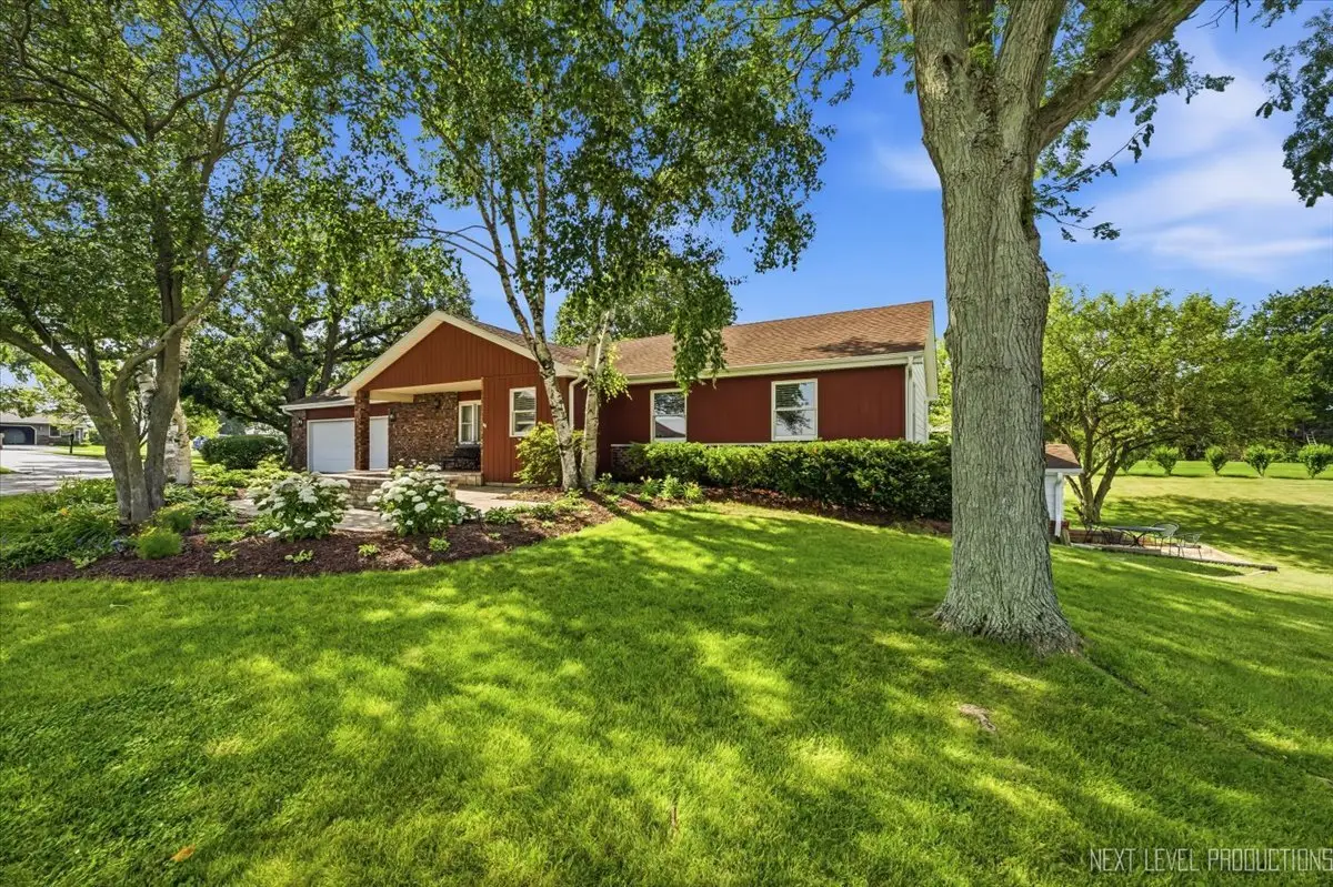 17N228 Oak Grove Drive, Hampshire, IL 60140 - #1