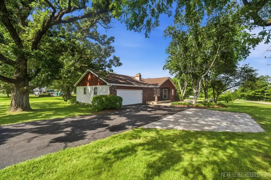 17N228 Oak Grove Drive, Hampshire, IL 60140 - #3