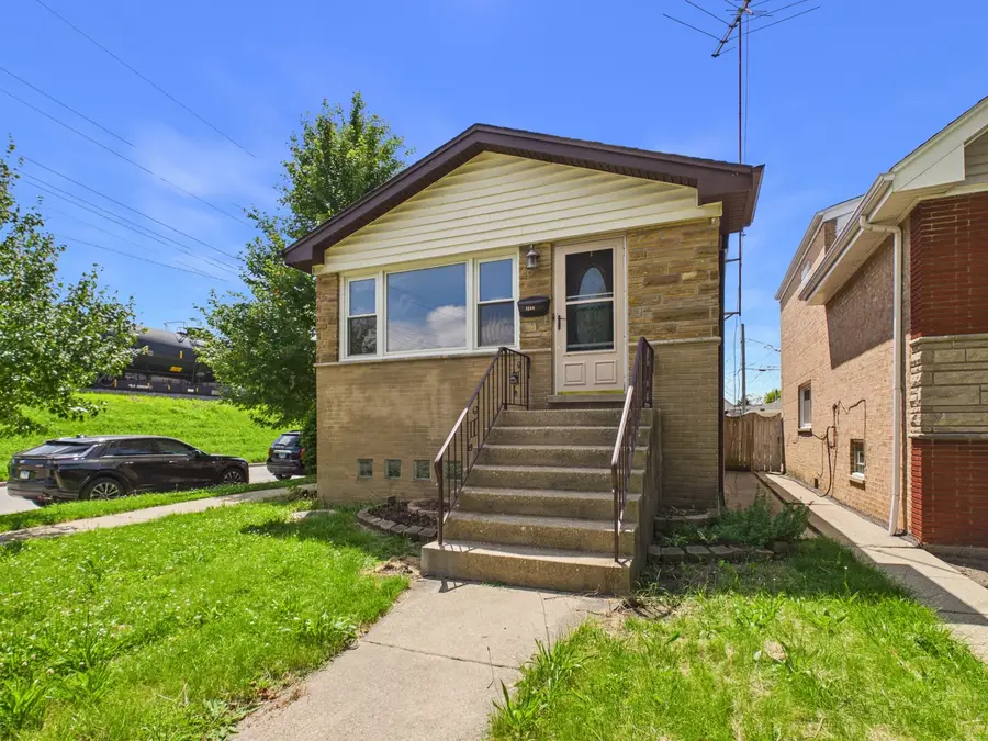 3244 S 53rd Court, Cicero, IL 60804 - #3