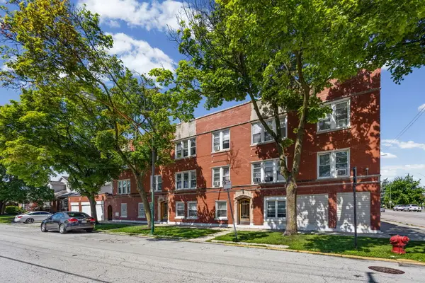 5148 N Monitor Avenue #303, Chicago, IL 60630