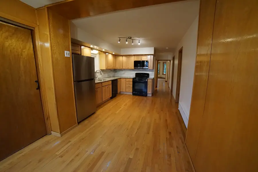 5028 W Pensacola Avenue, Chicago, IL 60641 - #3