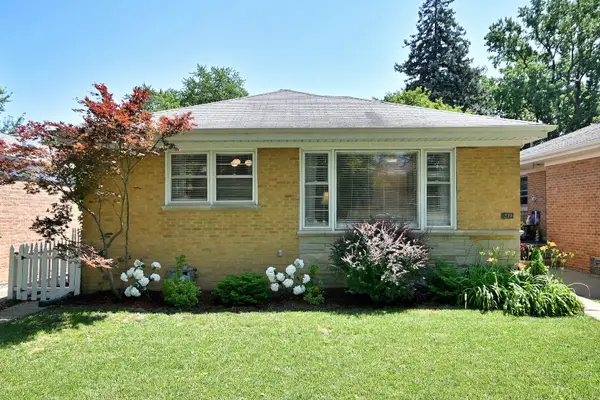 319 Dodge Avenue, Evanston, IL 60202