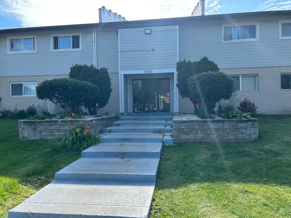 880 E Old Willow Road #166, Prospect Heights, IL 60070