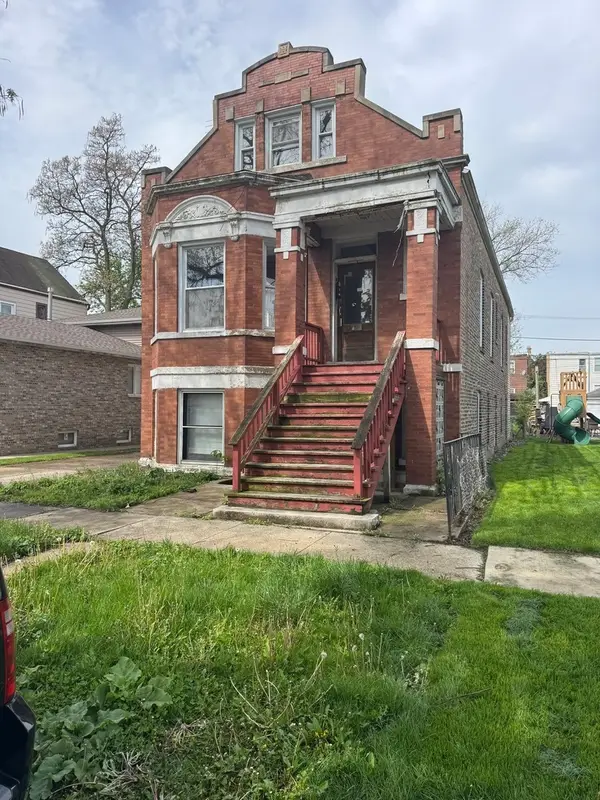 1526 Elmwood Avenue, Berwyn, IL 60402