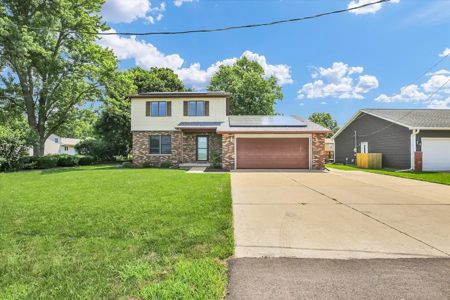 1009 N West Street N, Leroy, IL 61752 - #2
