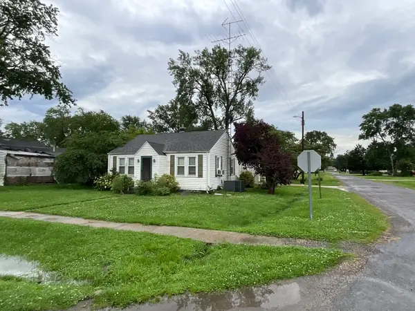 213 Maple Street, Odin, IL 62870