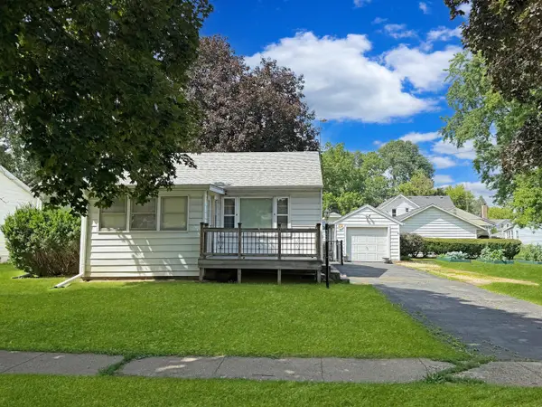 720 W American Street, Freeport, IL 61032
