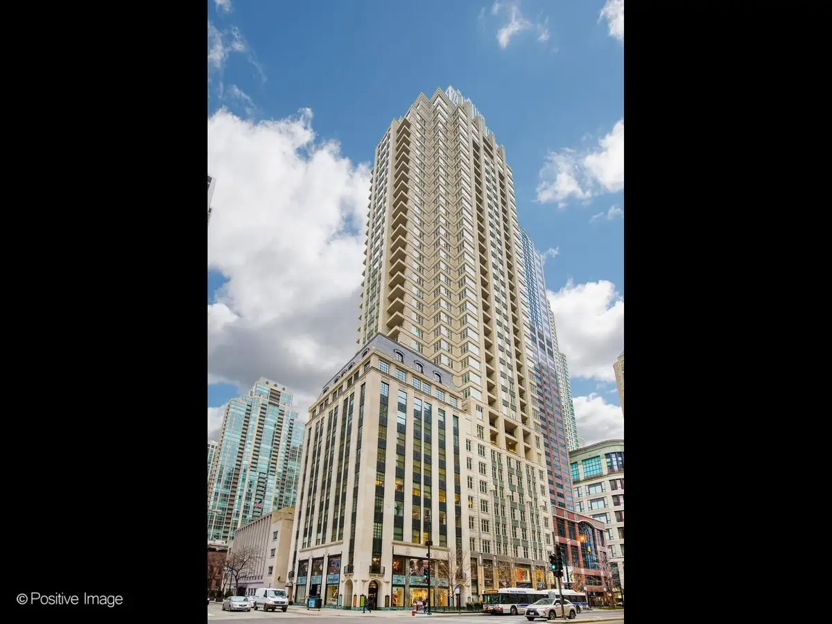 118 E Erie Street #21B, Chicago, IL 60611 - #1