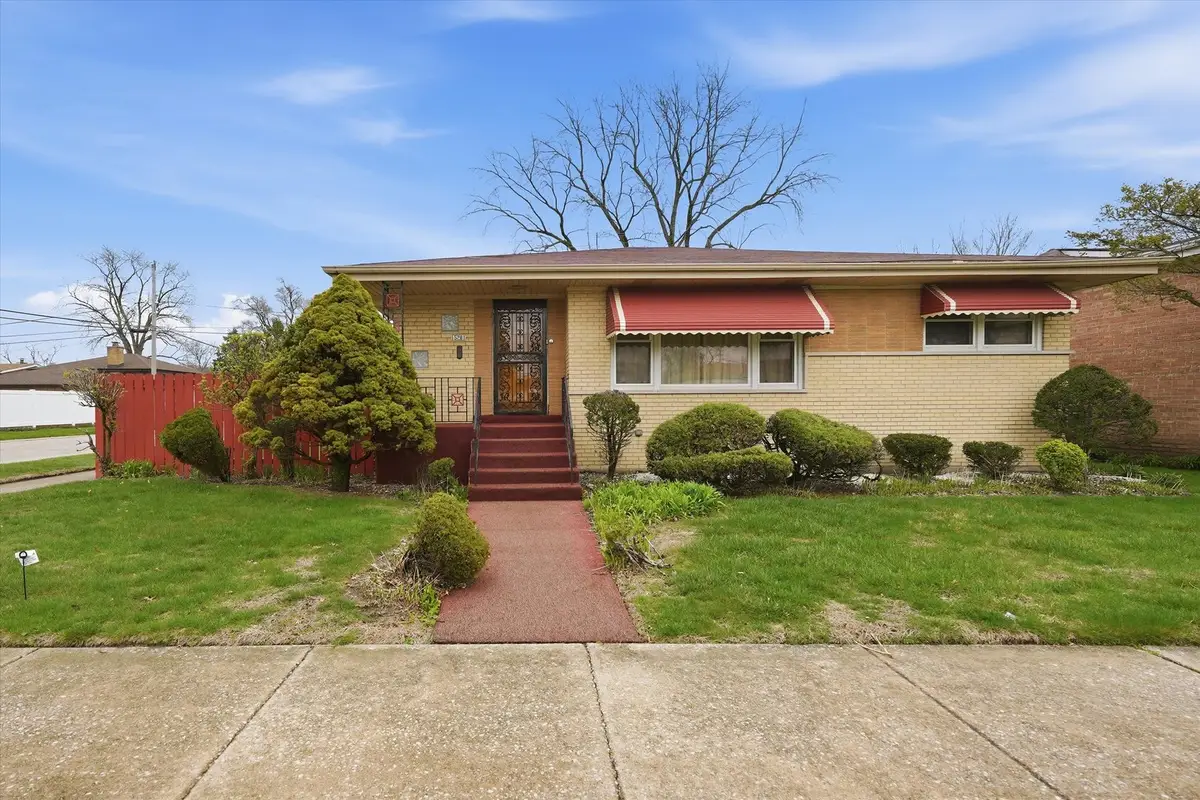 15201 Sunset Drive, Dolton, IL 60419 - #1