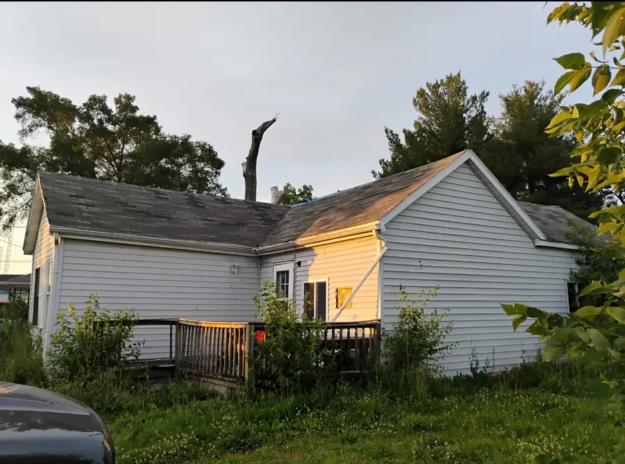 505 N Broadway Street, Newman, IL 61942 - #3