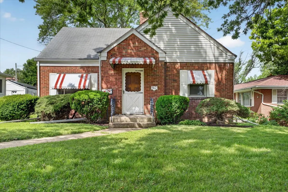 911 21st Street, Rockford, IL 61108 - #1