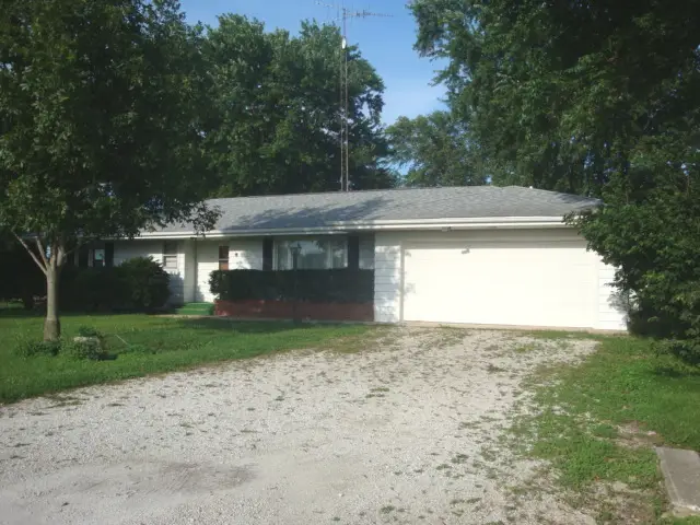 498 Park Street, Cissna Park, IL 60924 - #2