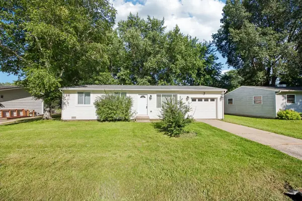 2804 Old Oak Drive, McHenry, IL 60050