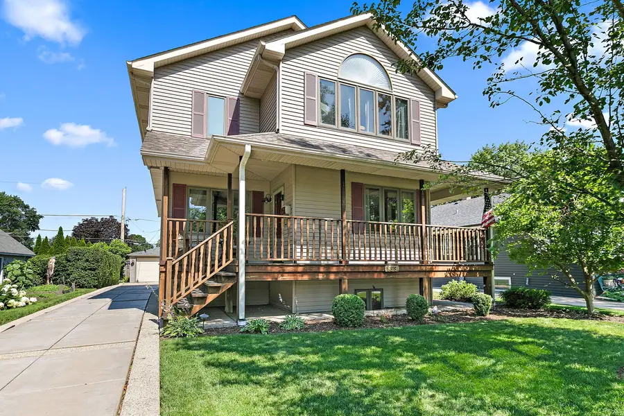 133 N Elroy Avenue, Bartlett, IL 60103 - #2