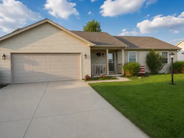609 N Glover Court, St. Joseph, IL 61873