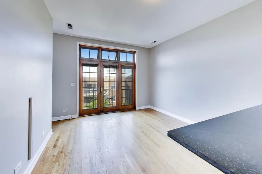 1875 N Winnebago Avenue #4W, Chicago, IL 60647 - #3