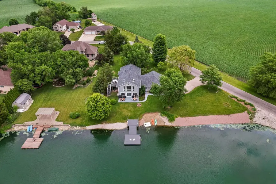 102 Lake View Drive, Fairbury, IL 61739 - #2