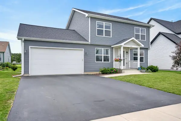 22 W Bluebell Avenue, Cortland, IL 60112