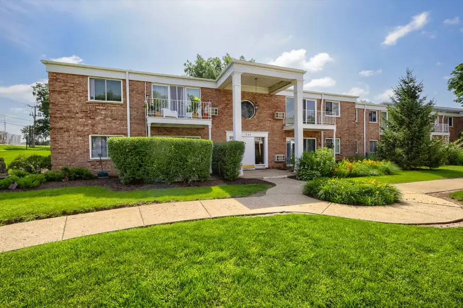 543 Burlington Avenue #212, Downers Grove, IL 60515 - #2