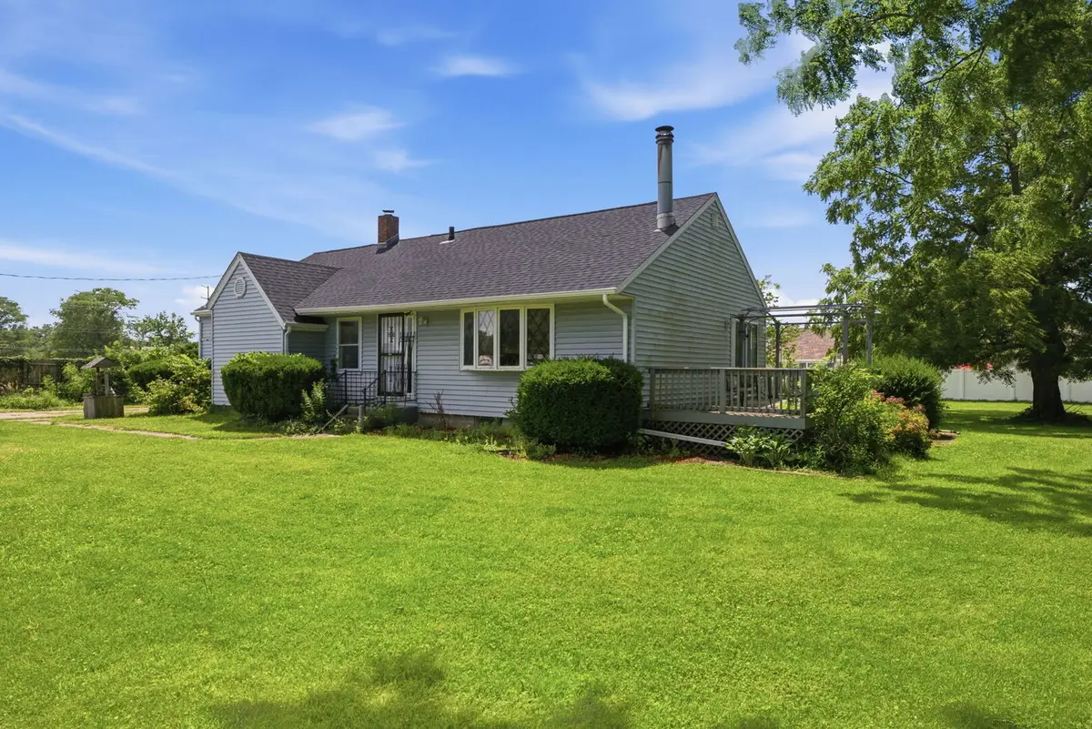 2017 Colona Road, East Moline, IL 61244 - #1