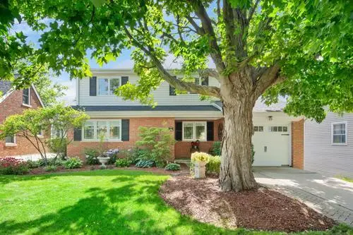 721 S Stone Avenue, La Grange, IL 60525