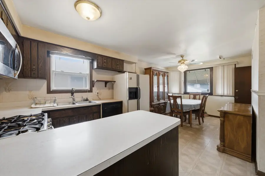 280 Prairie Avenue, Calumet City, IL 60409 - #2