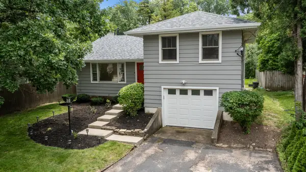 715 E Main Street, Barrington, IL 60010