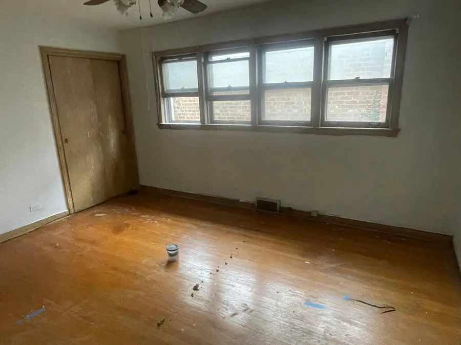 9040 S Oglesby Avenue, Chicago, IL 60617 - #3