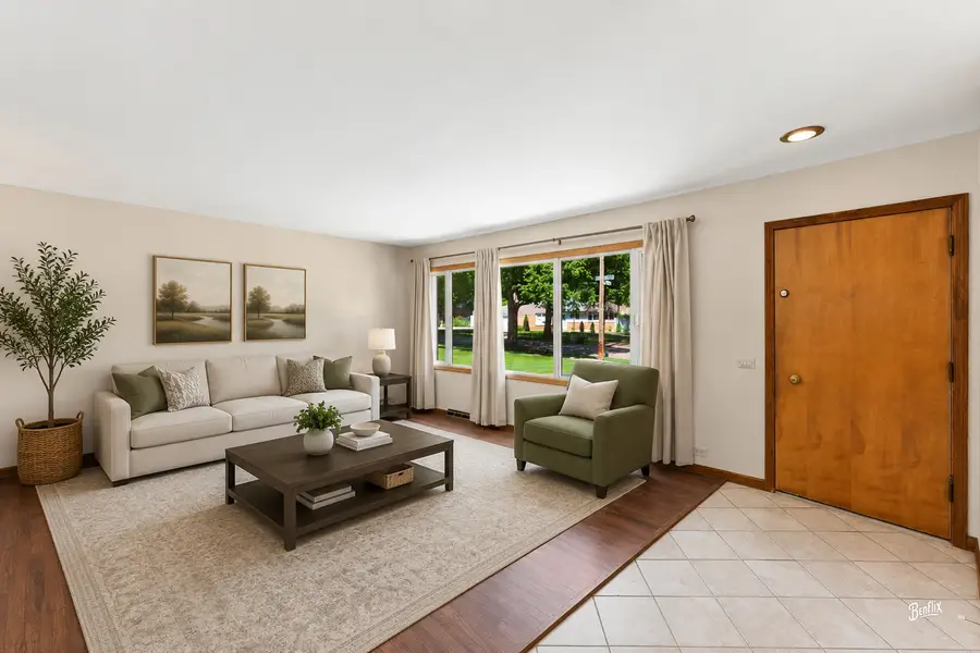 520 S Bennett Avenue, Palatine, IL 60067 - #2