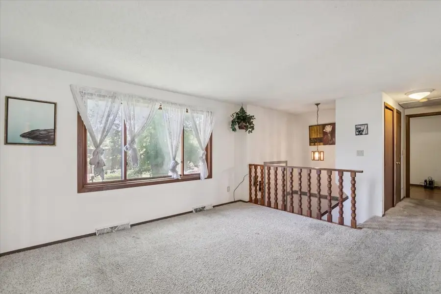 5505 Lucina Avenue, McHenry, IL 60050 - #3