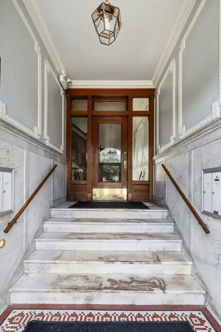 5718 S Dorchester Avenue #1, Chicago, IL 60637 - #2