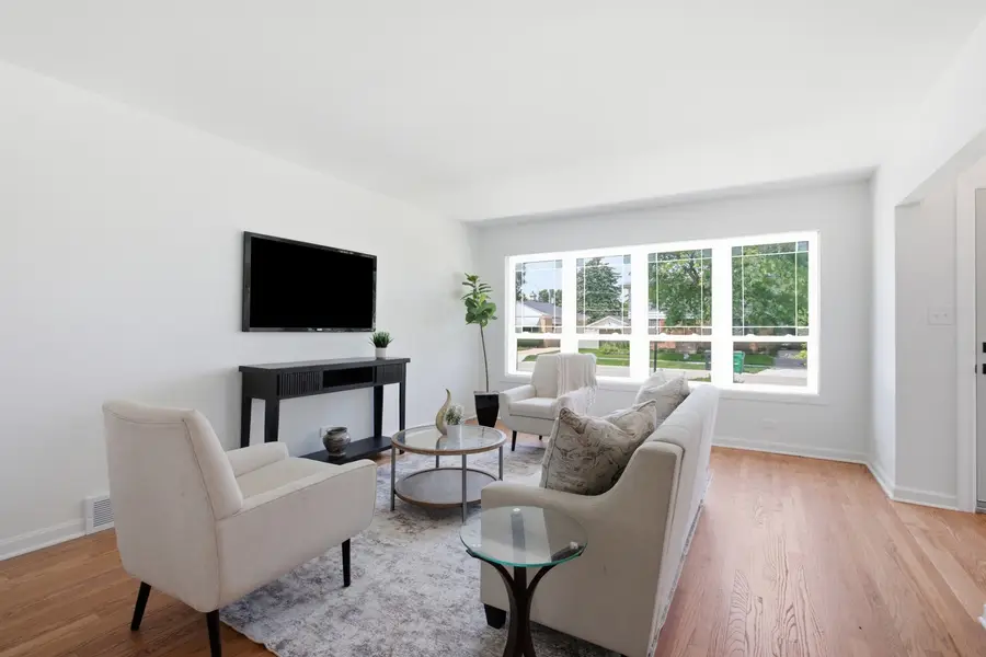 11157 Shaw Street, Westchester, IL 60154 - #3