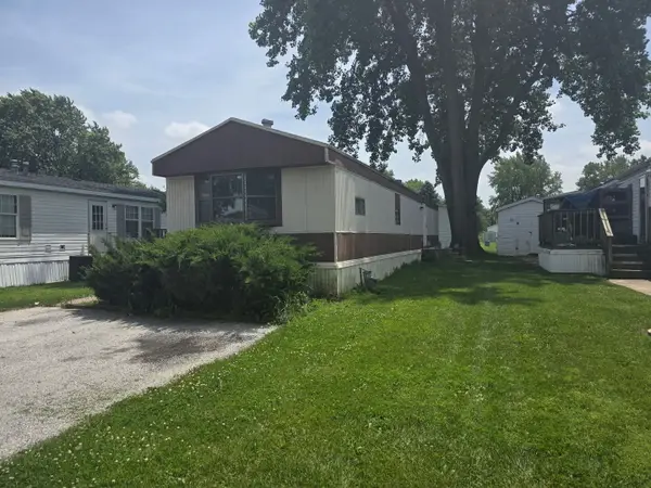 190 Carriage Lane #190, Sauk Village, IL 60411