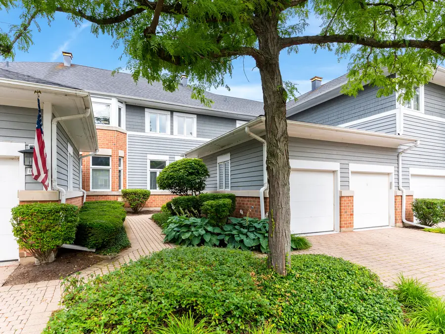 17 Mashie Court, Woodridge, IL 60517 - #2
